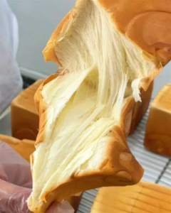 Pão caseiro que derrete na boca: Receita fácil e deliciosa para impressionar!