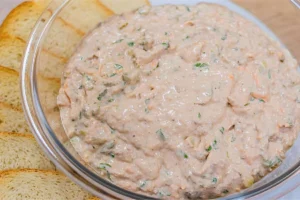 Patê de atum cremoso para sanduíches naturais e aperitivos